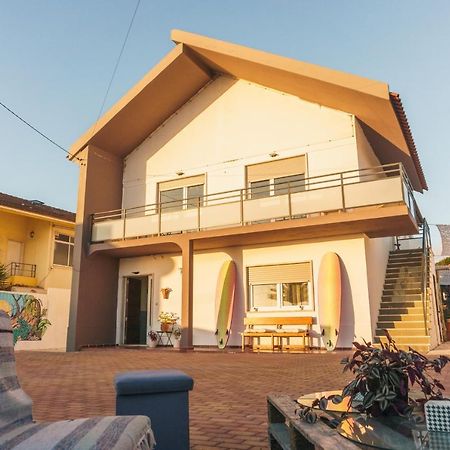 Hospedium Hostel Republica Surf House Ericeira Bagian luar foto