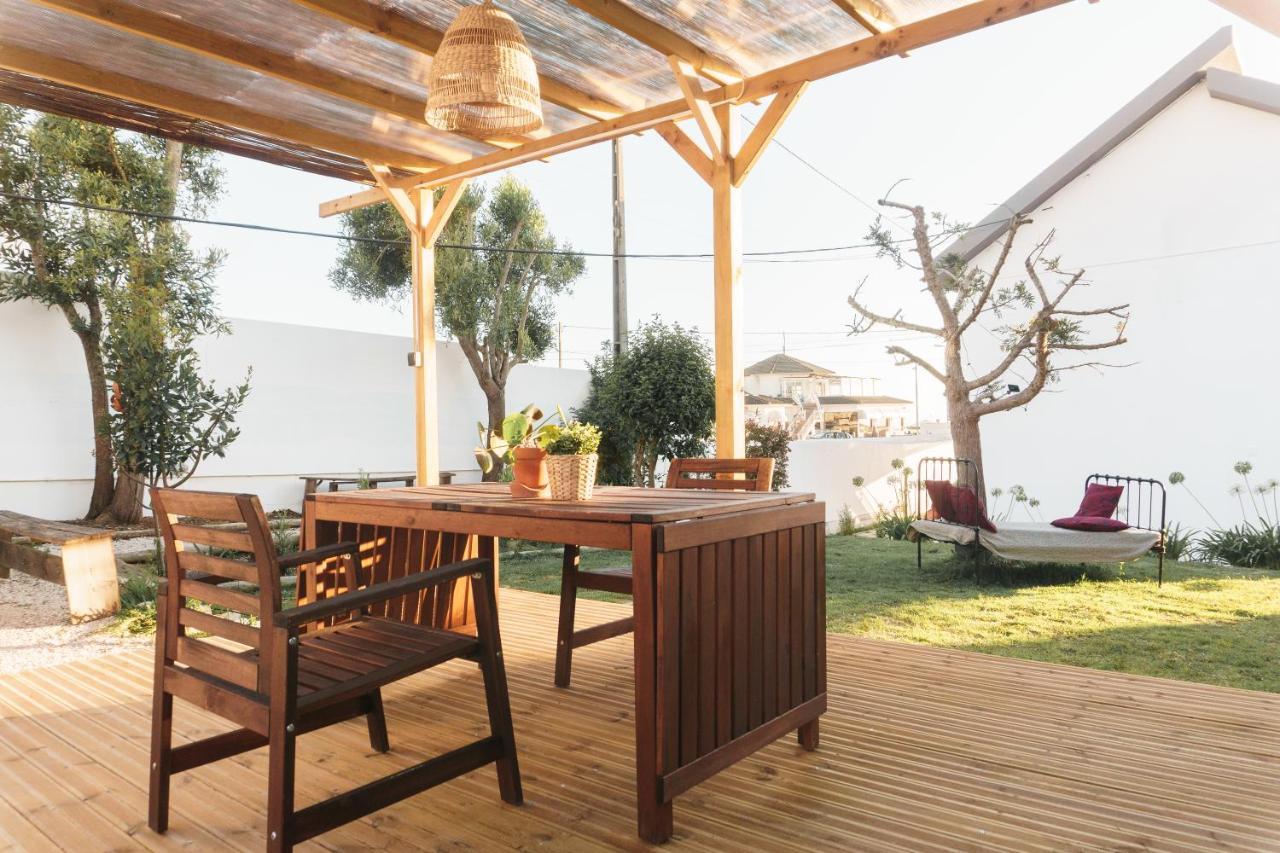 Hospedium Hostel Republica Surf House Ericeira Bagian luar foto