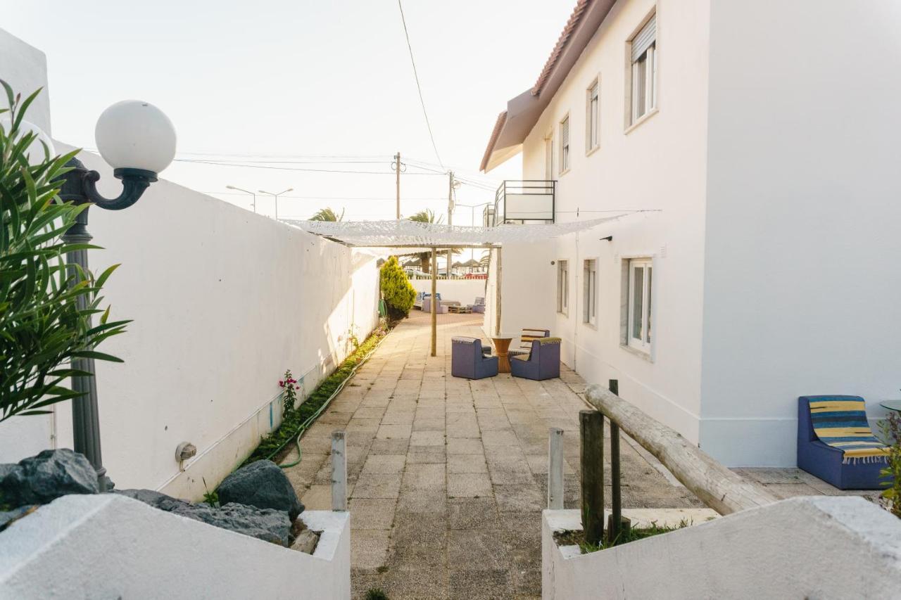 Hospedium Hostel Republica Surf House Ericeira Bagian luar foto