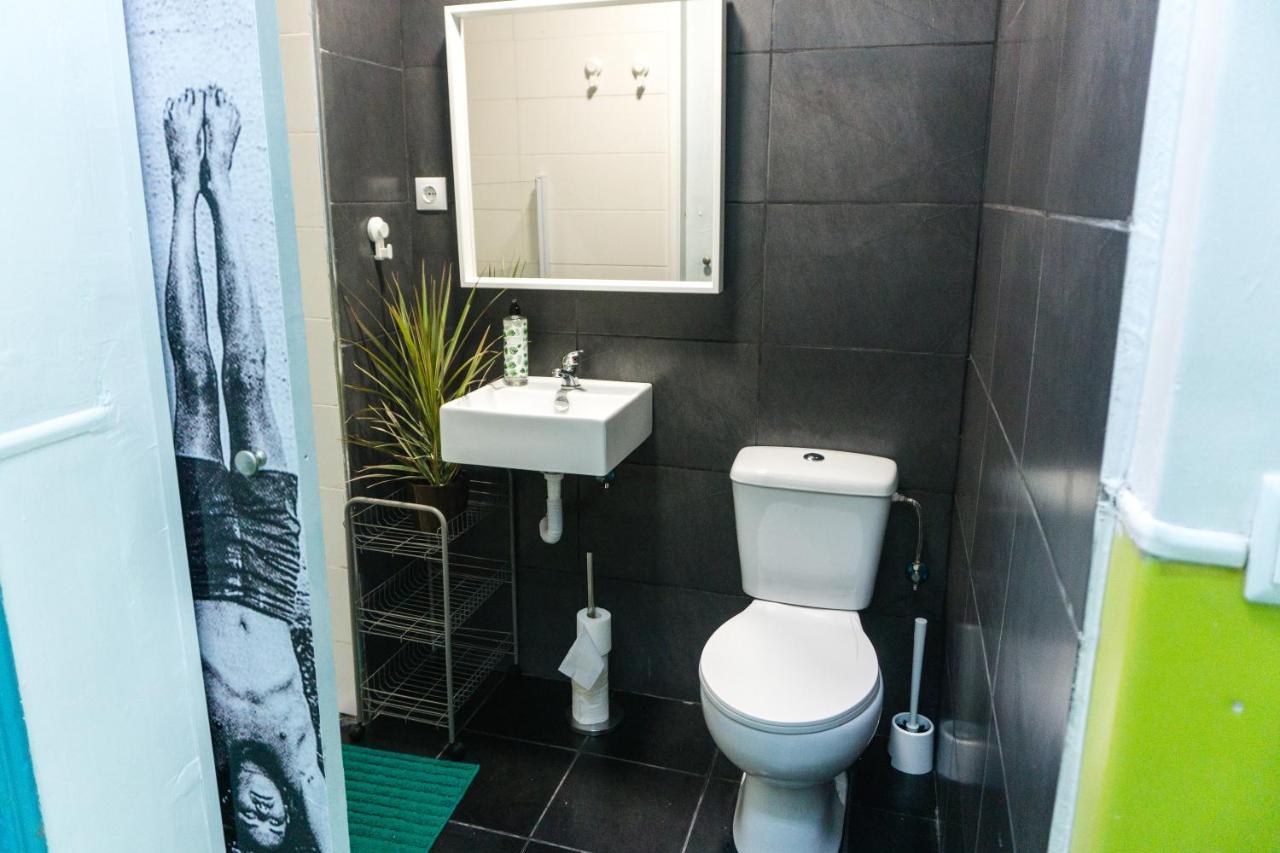 Hospedium Hostel Republica Surf House Ericeira Bagian luar foto