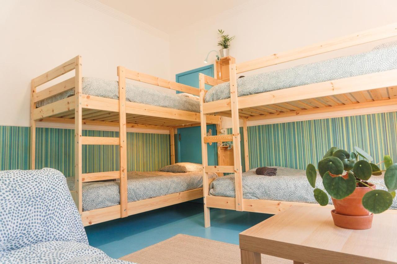 Hospedium Hostel Republica Surf House Ericeira Bagian luar foto