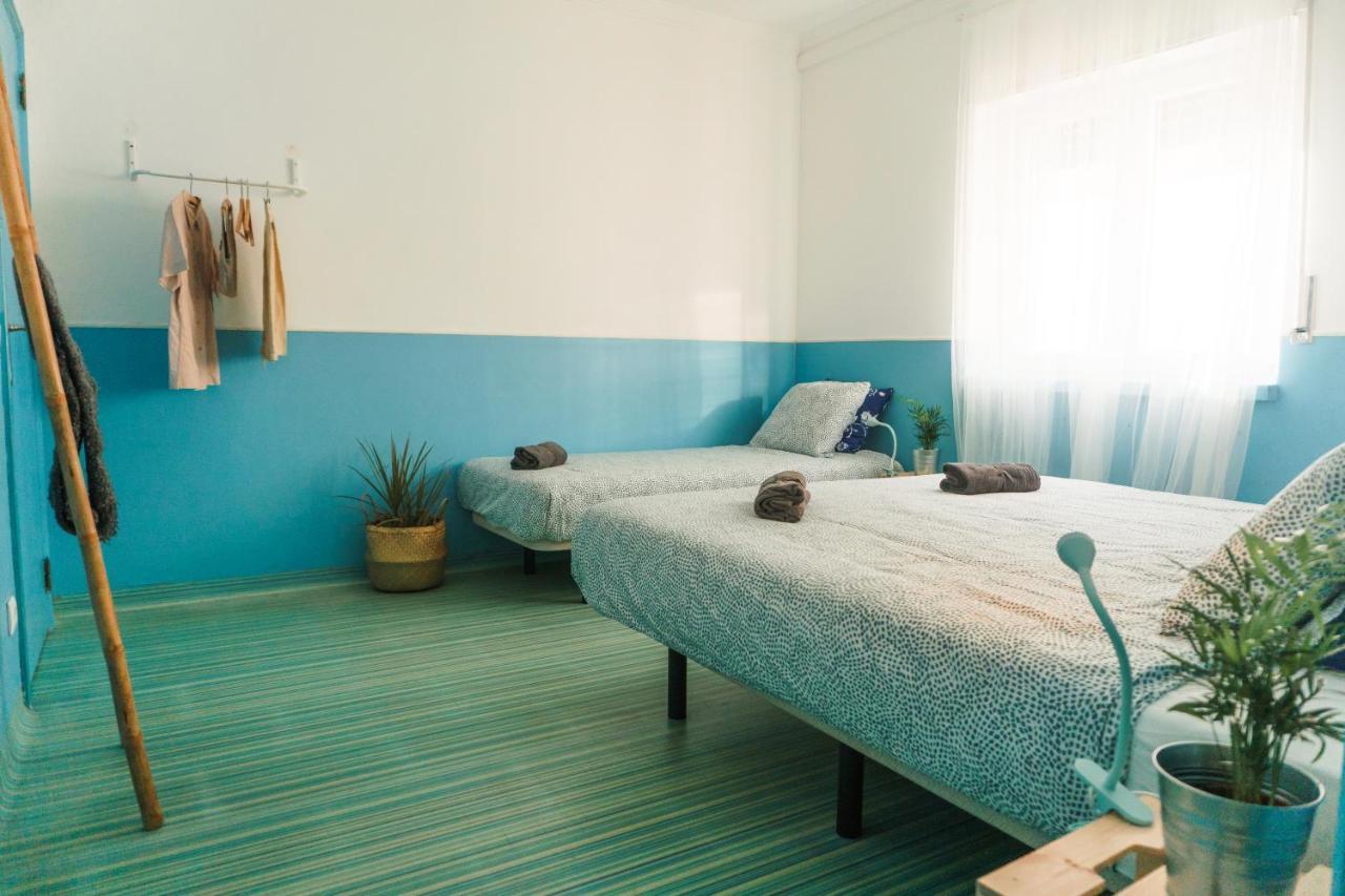 Hospedium Hostel Republica Surf House Ericeira Bagian luar foto