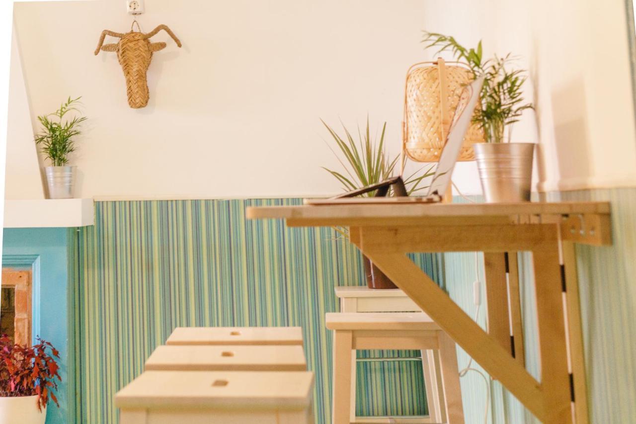 Hospedium Hostel Republica Surf House Ericeira Bagian luar foto