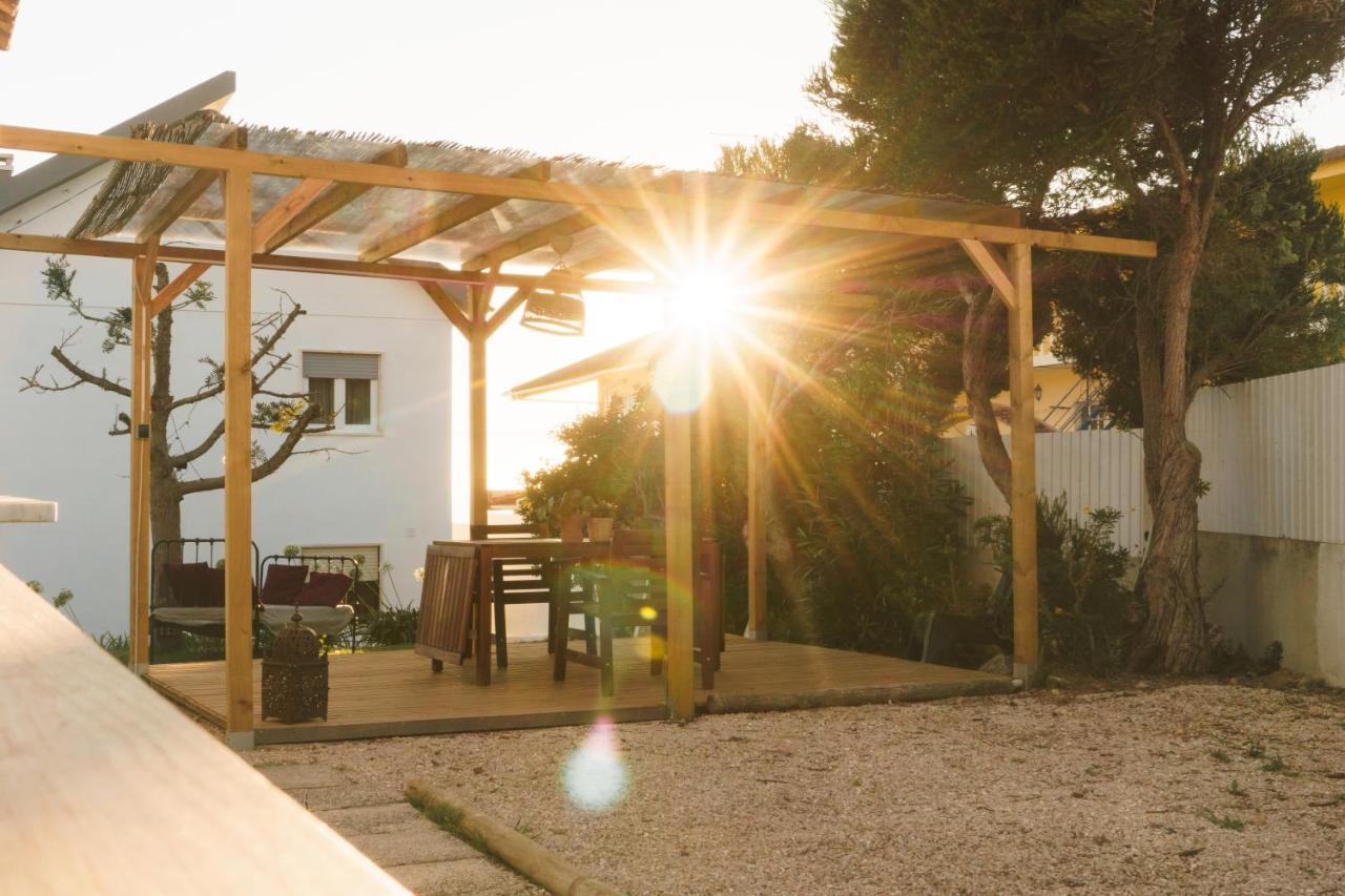 Hospedium Hostel Republica Surf House Ericeira Bagian luar foto
