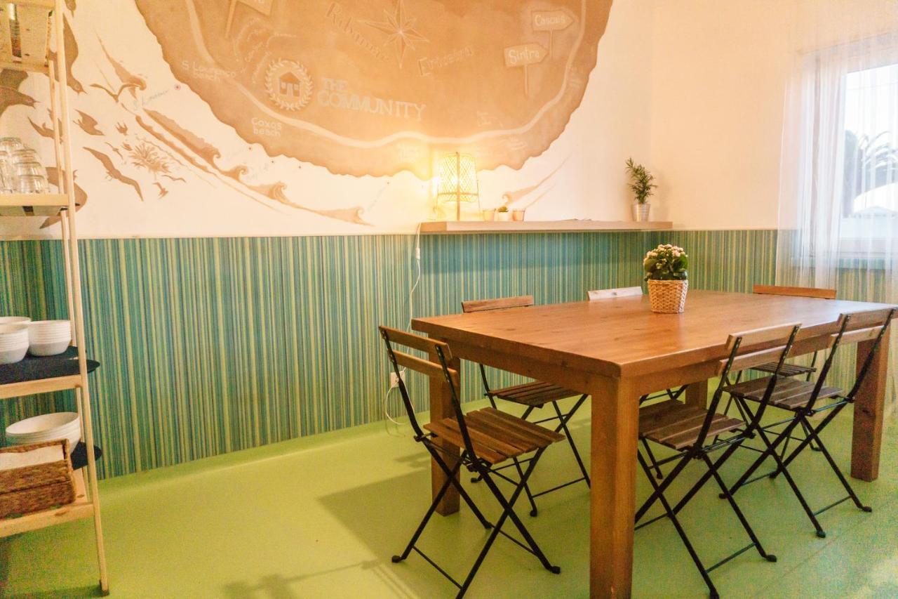 Hospedium Hostel Republica Surf House Ericeira Bagian luar foto